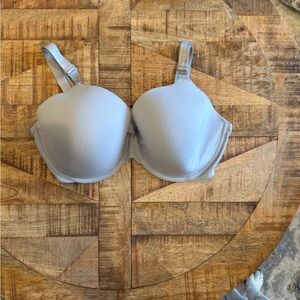Victoria's Secret Gray T-Shirt Bra with Molded Cups
